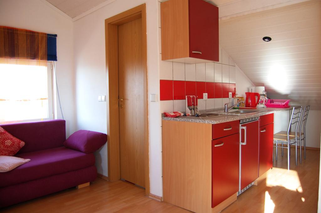 Apartments Setka Veglia Cameră foto